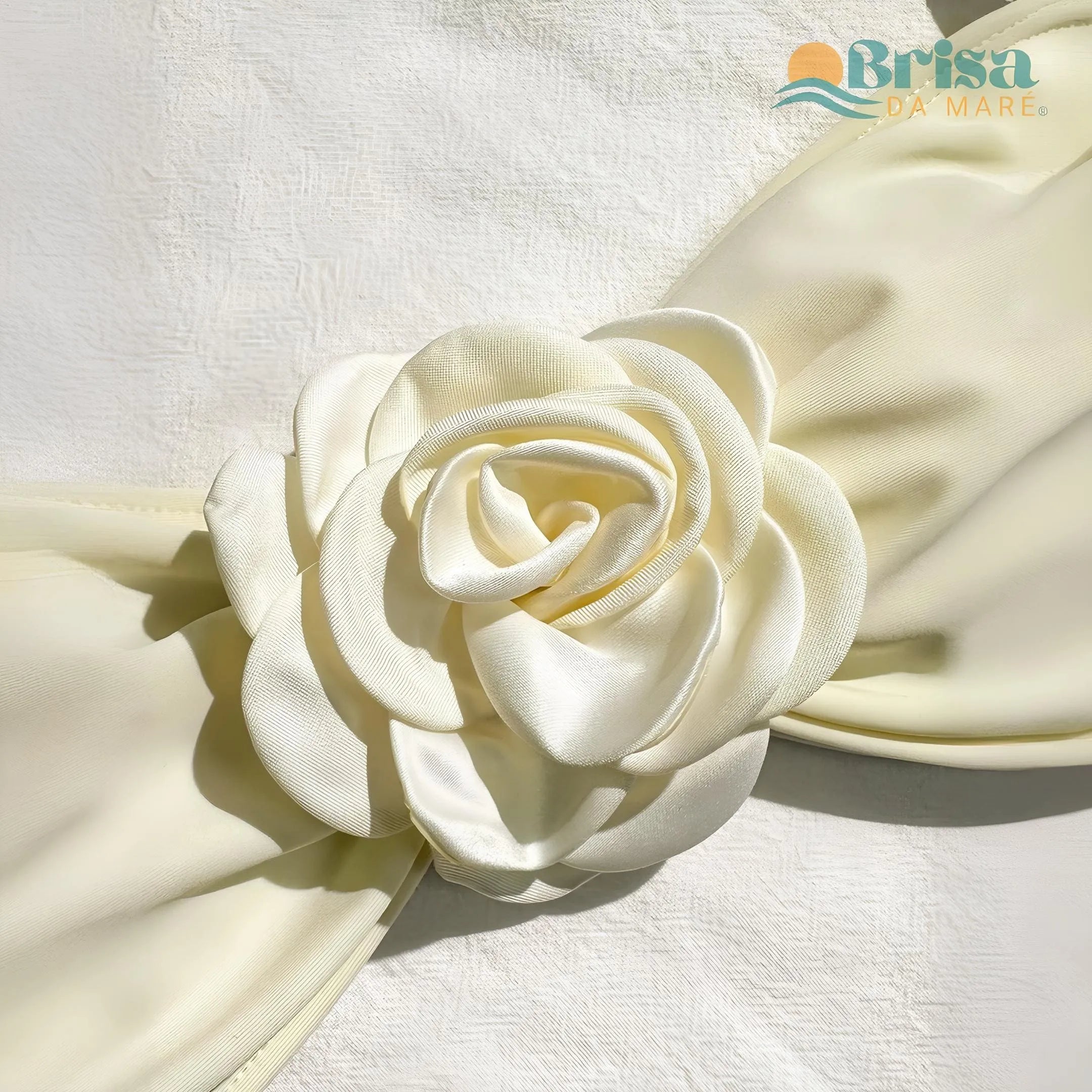 Top Biquíni Flor Aplicada Alças Finas